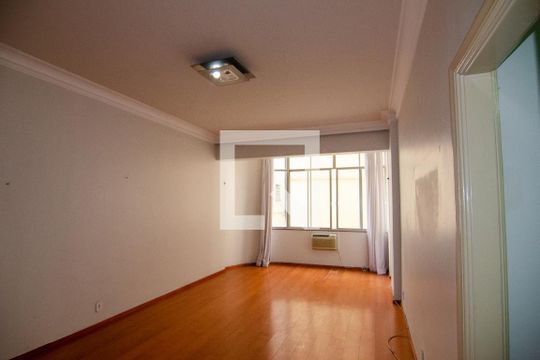 Sala de apartamento à venda com 3 quartos, 110m² em Copacabana, Rio de Janeiro