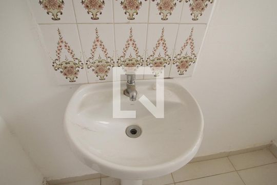 Lavabo de casa para alugar com 3 quartos, 240m² em Centro, Sorocaba