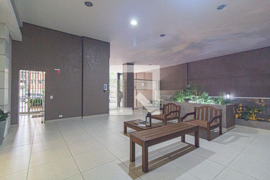 Entrada de apartamento para alugar com 3 quartos, 90m² em Mercês, Curitiba