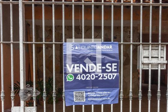 Plaquinha de casa à venda com 2 quartos, 100m² em Moinho Velho, São Paulo