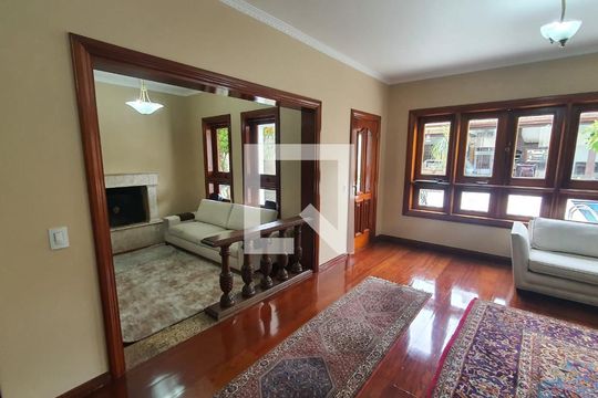 Sala de casa à venda com 4 quartos, 500m² em Interlagos, São Paulo