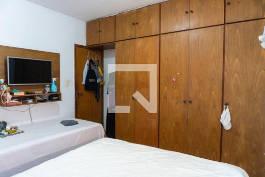 Suite de casa à venda com 5 quartos, 300m² em Vila do Encontro, 