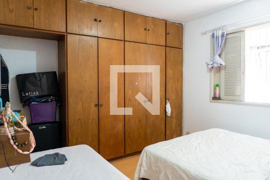 Suite de casa à venda com 5 quartos, 300m² em Vila do Encontro, 