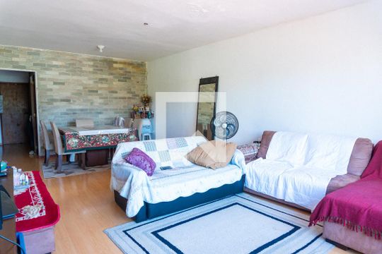 Sala de casa à venda com 5 quartos, 300m² em Vila do Encontro, 