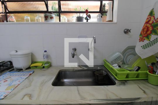 Pia da cozinha de casa à venda com 3 quartos, 115m² em Cupecê, São Paulo