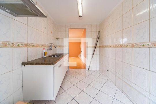 Cozinha  de apartamento à venda com 2 quartos, 51m² em Jardim Alvorada, Santo André