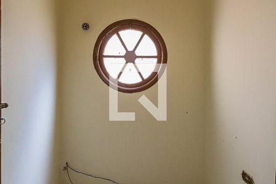 Escritório de casa para alugar com 3 quartos, 217m² em Jardim Las Vegas, Santo André
