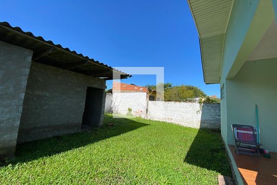 Área Externa de casa à venda com 3 quartos, 120m² em Feitoria, São Leopoldo