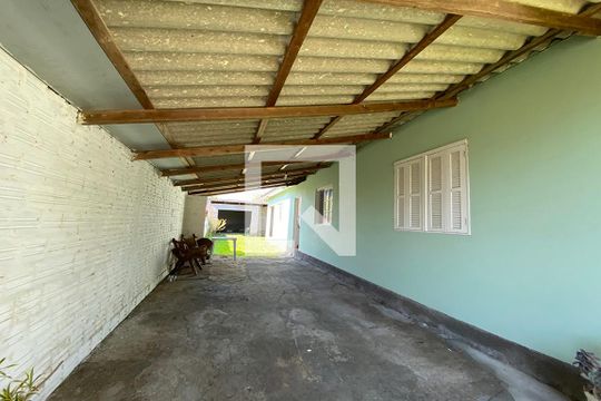Garagem de casa à venda com 3 quartos, 120m² em Feitoria, São Leopoldo