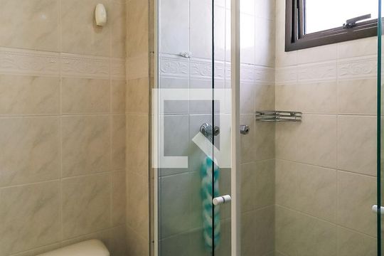 Banheiro da Suíte de apartamento para alugar com 3 quartos, 70m² em Vila Andrade, São Paulo