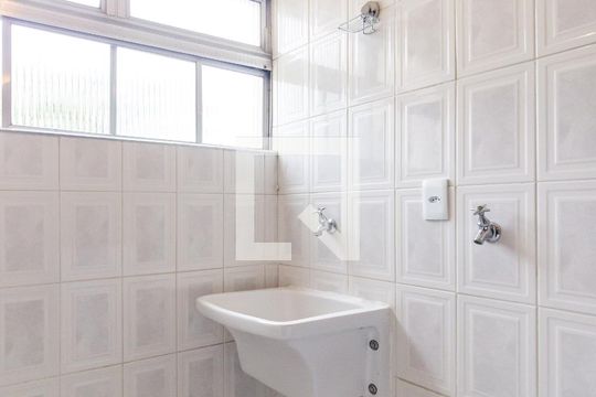 Área de Serviço de apartamento para alugar com 2 quartos, 63m² em Vila São Francisco, São Paulo