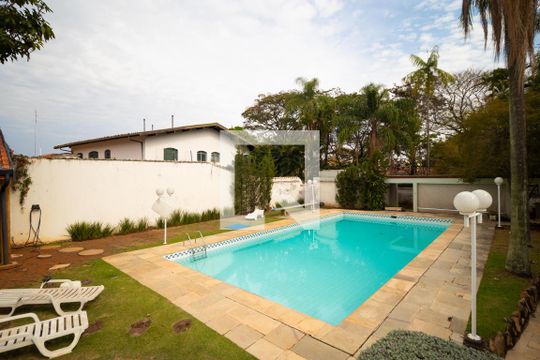 Quintal com Piscina de casa para alugar com 5 quartos, 628m² em Nova Campinas, Campinas