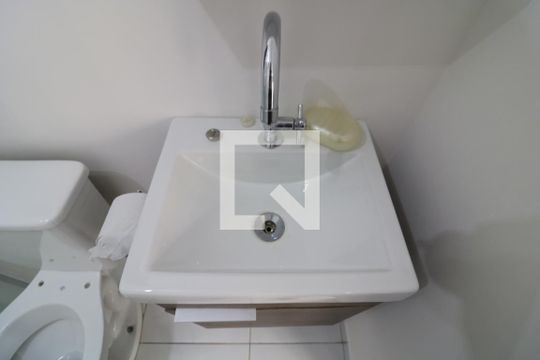 Banheiro Social - pia de kitnet/studio à venda com 1 quarto, 28m² em Brás, São Paulo