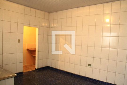 Cozinha de casa para alugar com 1 quarto, 55m² em Parada Xv de Novembro, São Paulo