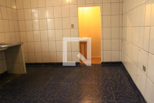 Cozinha de casa para alugar com 1 quarto, 55m² em Parada Xv de Novembro, São Paulo