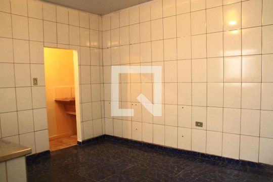 Cozinha de casa para alugar com 1 quarto, 55m² em Parada Xv de Novembro, São Paulo