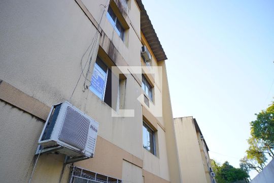 Fachada do bloco de apartamento à venda com 2 quartos, 60m² em Agronomia, Porto Alegre