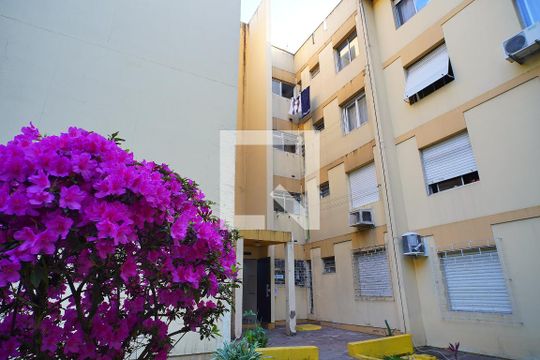 Fachada do bloco de apartamento à venda com 2 quartos, 60m² em Agronomia, Porto Alegre