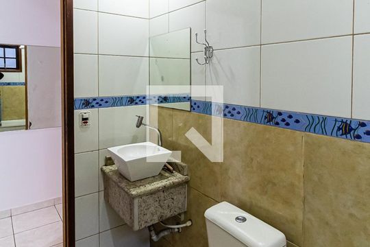 Casa para alugar com 3 quartos, 160m² em Vila Mariana, Ferraz de Vasconcelos