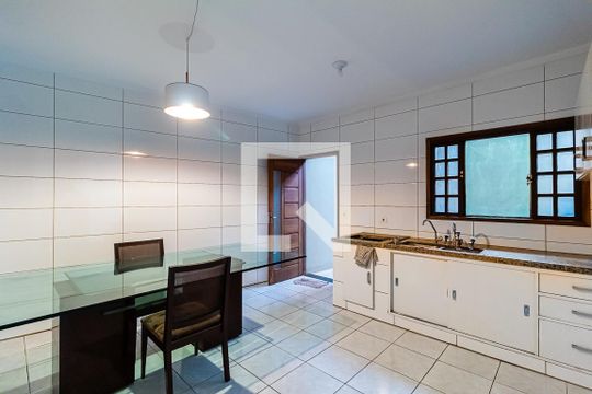 Cozinha de casa para alugar com 3 quartos, 160m² em Vila Mariana, Ferraz de Vasconcelos
