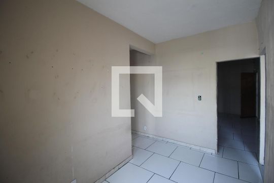 Sala de apartamento para alugar com 1 quarto, 48m² em Raul Veiga, São Gonçalo