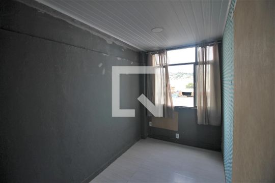 Quarto 1 de apartamento para alugar com 1 quarto, 48m² em Raul Veiga, São Gonçalo