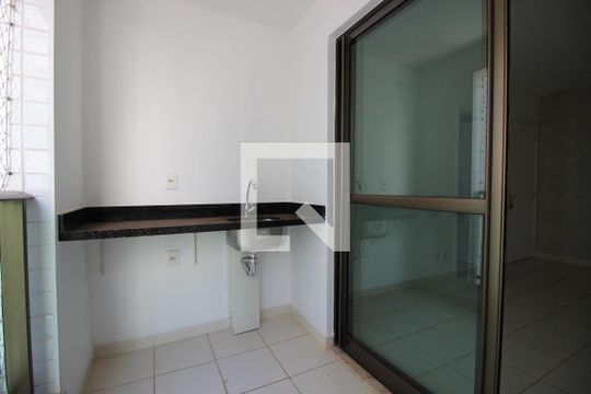 Sacada de apartamento para alugar com 2 quartos, 60m² em , Brasília