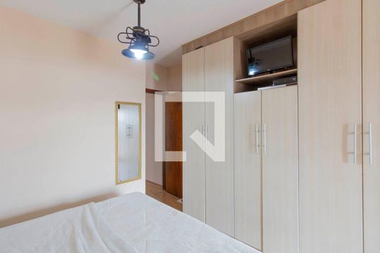 Suíte de casa à venda com 3 quartos, 143m² em Jardim Brasilia, São Paulo