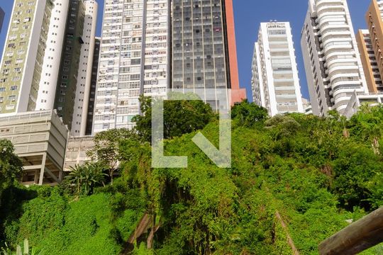 Fachada de apartamento para alugar com 1 quarto, 36m² em Vitoria, Salvador