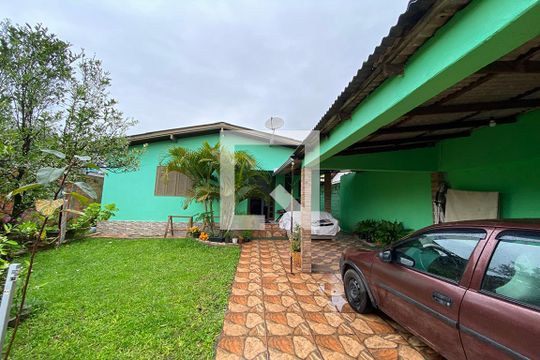 Área Externa de casa à venda com 3 quartos, 119m² em Feitoria, São Leopoldo