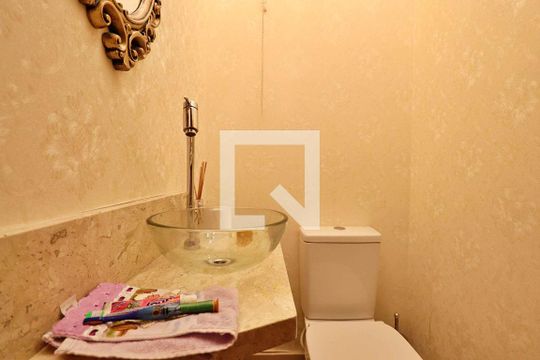 Lavabo de casa para alugar com 3 quartos, 125m² em Jardim, Santo André