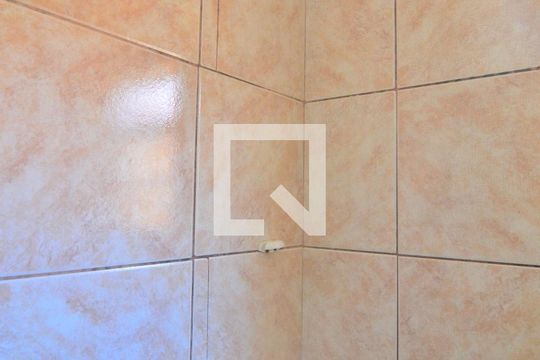 Banheiro de kitnet/studio à venda com 1 quarto, 25m² em São José, Canoas