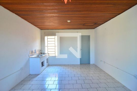 Dormitório e sala de kitnet/studio à venda com 1 quarto, 25m² em São José, Canoas