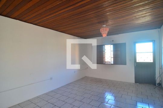 Dormitório e sala de kitnet/studio à venda com 1 quarto, 25m² em São José, Canoas