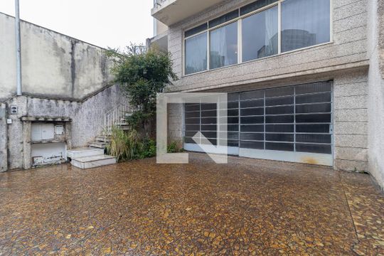Garagem de casa à venda com 3 quartos, 202m² em Bosque da Saúde, São Paulo