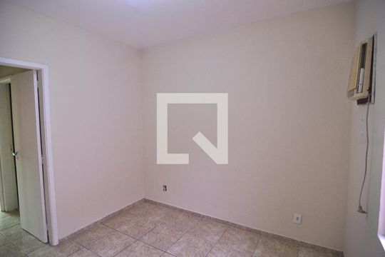 Quarto 2 de casa de condomínio para alugar com 2 quartos, 82m² em Pechincha, Rio de Janeiro