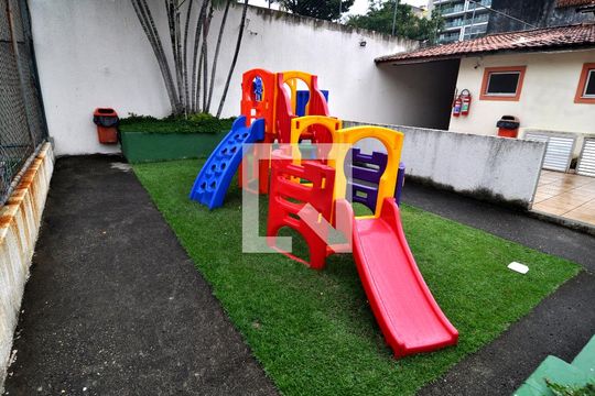 Brinquedos de casa de condomínio para alugar com 2 quartos, 82m² em Pechincha, Rio de Janeiro