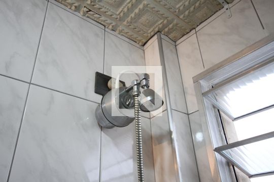 Banheiro de kitnet/studio à venda com 1 quarto, 35m² em Liberdade, São Paulo