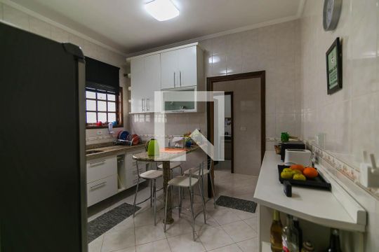 Cozinha de casa de condomínio à venda com 3 quartos, 157m² em Parque Monte Alegre, Taboão da Serra