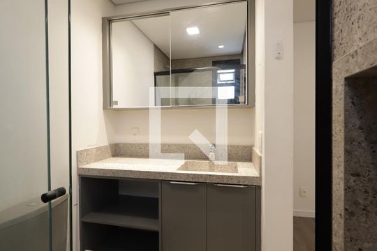 Banheiro da Suíte de apartamento à venda com 3 quartos, 76m² em Vila Andrade, São Paulo