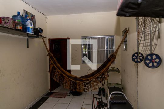 Garagem de casa à venda com 4 quartos, 200m² em Conceição, Diadema