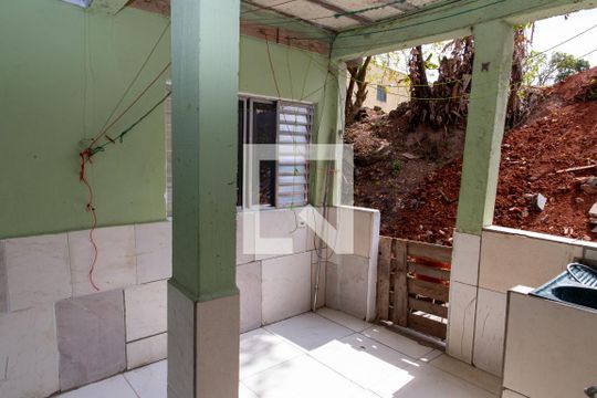 Área de Serviço 1 de casa à venda com 7 quartos, 250m² em Parque Imigrantes, Diadema