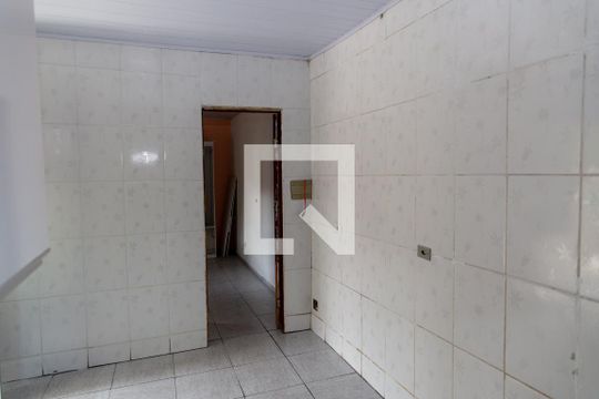 Cozinha da casa 1 de casa à venda com 7 quartos, 250m² em Parque Imigrantes, Diadema