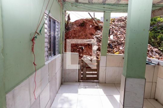 Área de Serviço 1 de casa à venda com 7 quartos, 250m² em Parque Imigrantes, Diadema