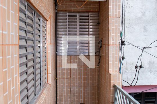 Área de Serviço 3 de casa à venda com 7 quartos, 250m² em Parque Imigrantes, Diadema