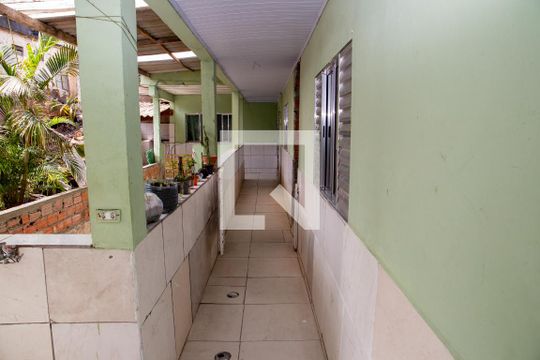Área comum de casa à venda com 7 quartos, 250m² em Parque Imigrantes, Diadema