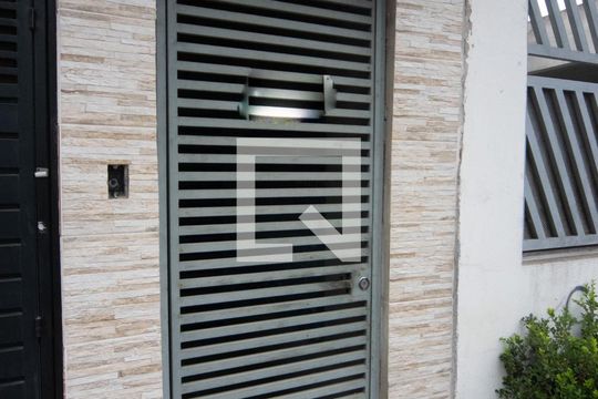Fachada  de apartamento para alugar com 1 quarto, 70m² em Jardim Santa Adelia, São Paulo