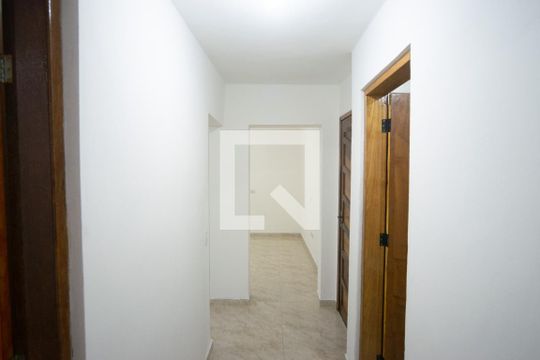 Corredor de apartamento para alugar com 1 quarto, 70m² em Jardim Santa Adelia, São Paulo