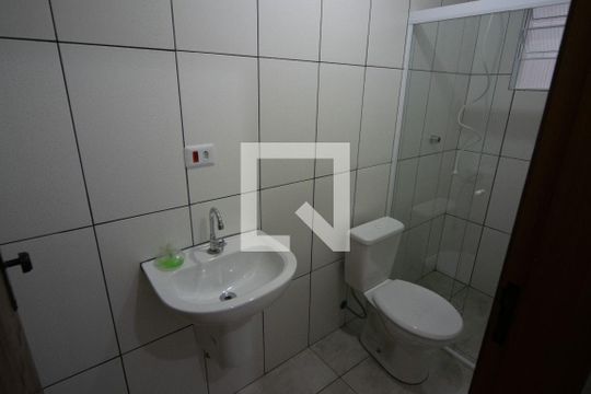 Banheiro de apartamento para alugar com 1 quarto, 70m² em Jardim Santa Adelia, São Paulo