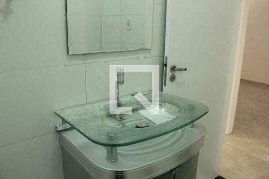Banheiro de casa à venda com 3 quartos, 140m² em Socorro, São Paulo